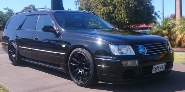 Nissan Stagea