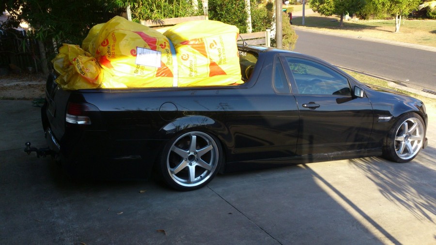 Pontiac G8 диски Koya Cosmis R20 9J ET20 245/35
