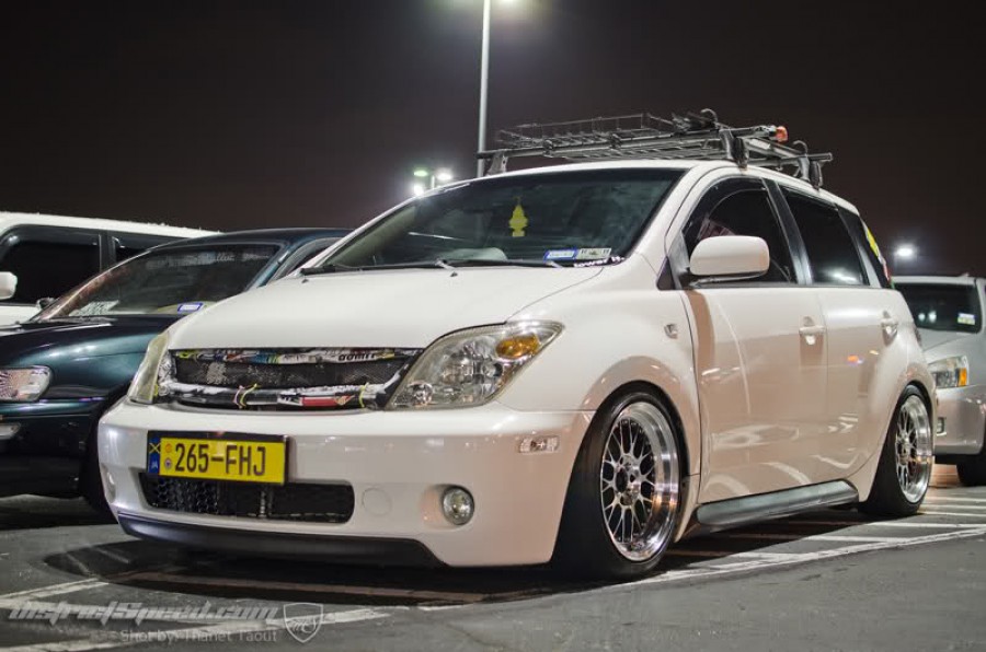 Scion xA диски R16 8J ET20 205/45 ET15