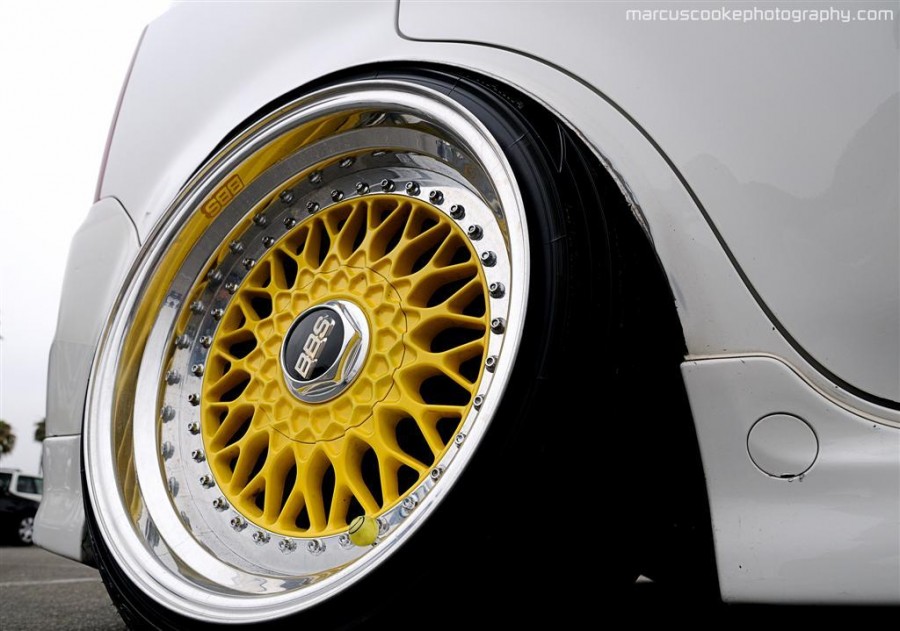 Scion xB диски BBS RS R17 9.5J ET15 195/40 10.5J ET-11 215/40