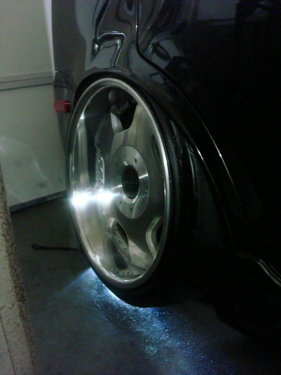 Scion xB диски SSR Vienna Dish R17 8J ET-19 205/40 9J ET-14