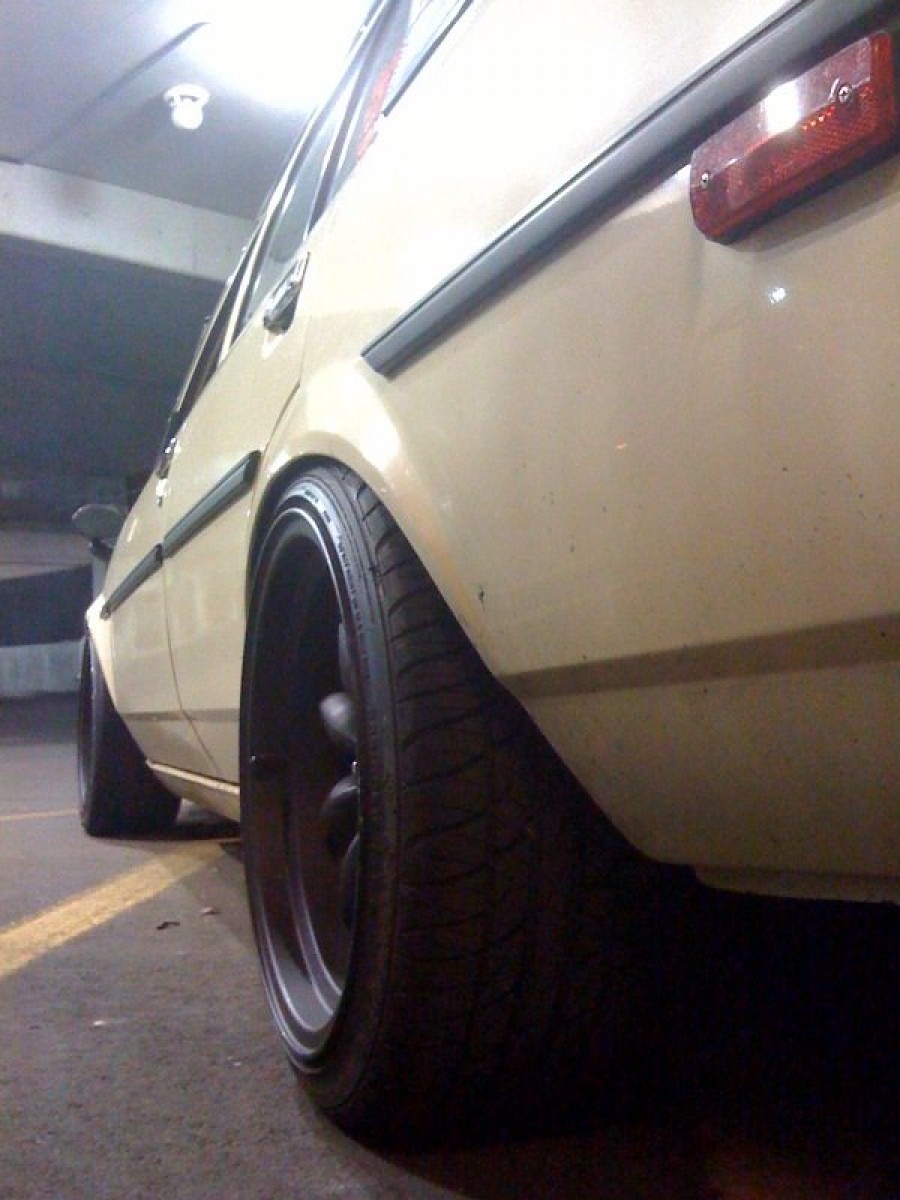 Toyota Corolla E70 диски XXR 513 R16 8J 205/40