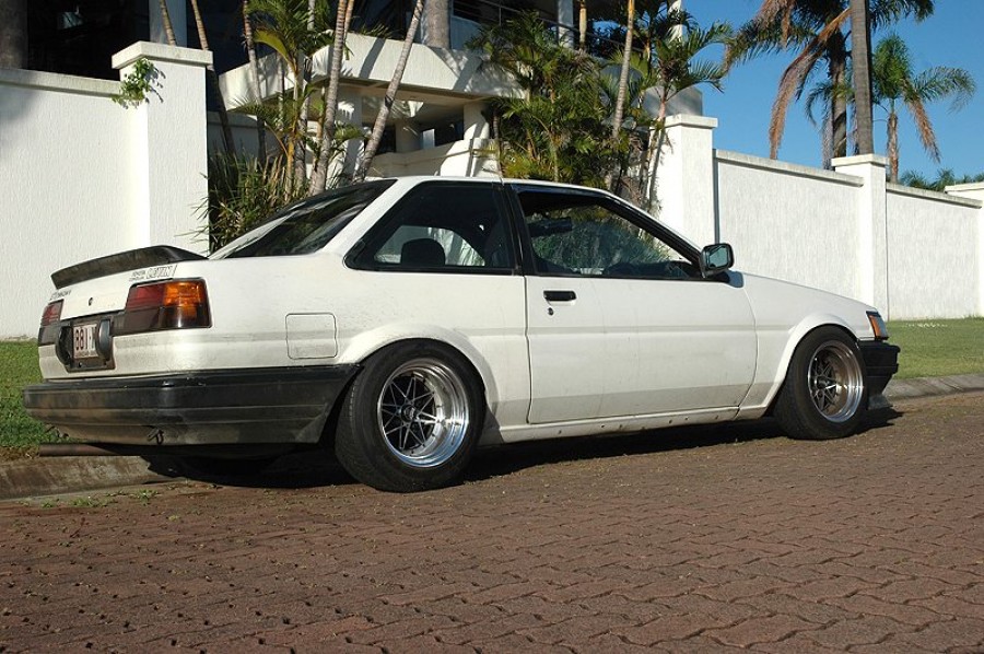 Toyota Corolla Levin AE85/AE86 диски Work Equip 03 R14 8J ET-15 185/60 8.5J ET-22 195/60