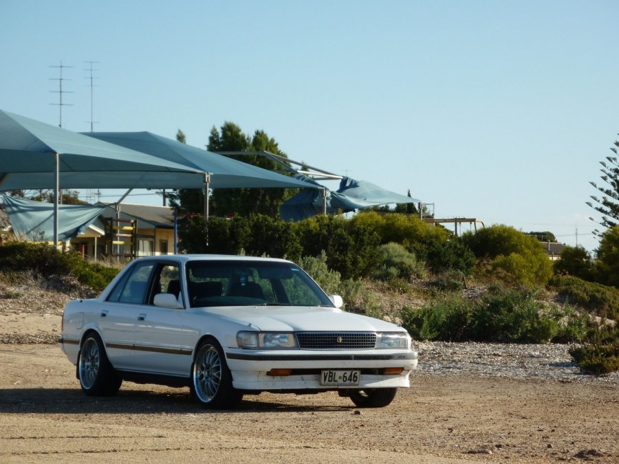 Toyota Cressida X80 диски Zepter  R18 8.5J ET43 225/40 9.5J 235/40