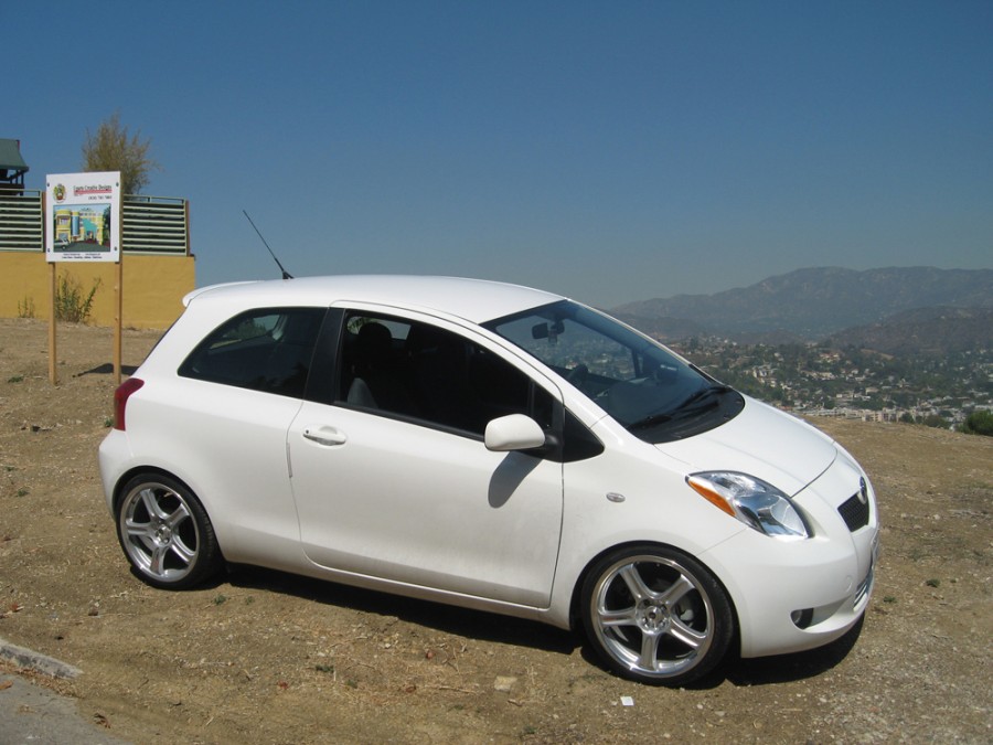 Toyota Yaris диски RH Evolution TRD R18 7.5J ET42 215/35