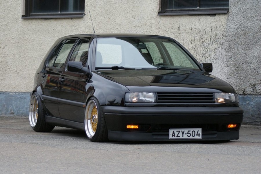 Volkswagen Golf MK3 диски BBS RS R16 8J ET11 195/40 10J 215/40