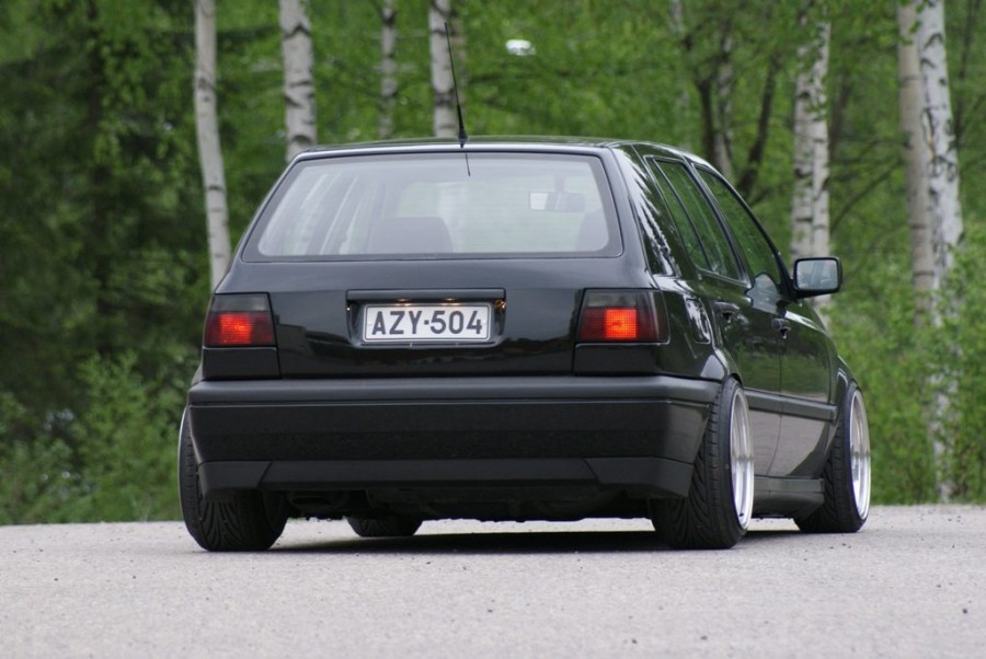 Volkswagen Golf MK3 диски BBS RS R16 8J ET11 195/40 10J 215/40