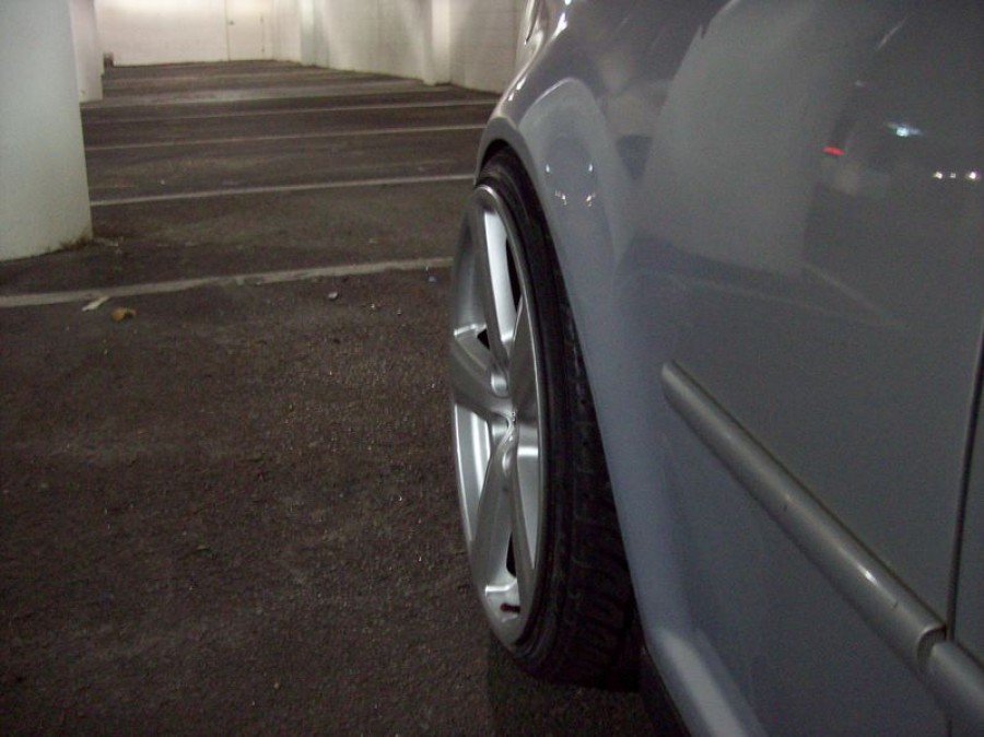 Volkswagen Golf MK4 диски Raderwerk Flare5-A2 R19 8J ET30 215/35 9J ET35