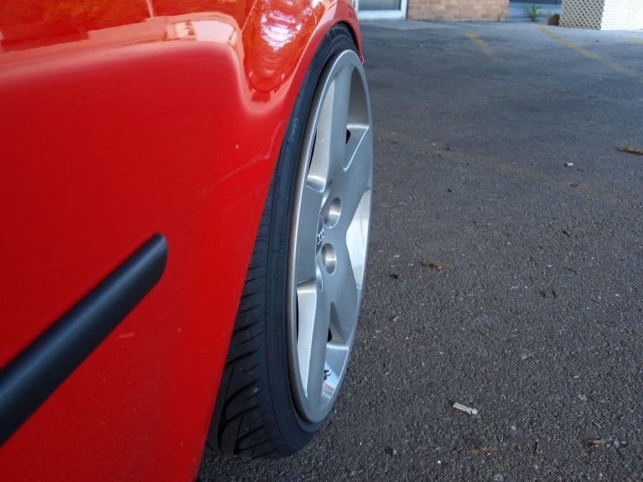 Volkswagen Golf MK4 диски OEM Audi A8 R18 8.5J ET45 215/35