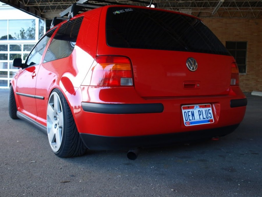 Volkswagen Golf MK4 диски OEM Audi A8 R18 8.5J ET45 215/35
