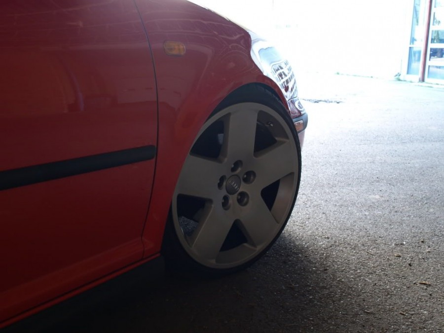 Volkswagen Golf MK4 диски OEM Audi A8 R18 8.5J ET45 215/35
