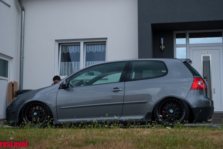 Volkswagen Golf MK6 диски Work Equip M1 R18 9J ET38 205/40 10J ET32 215/40