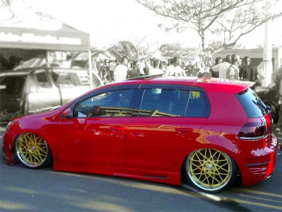 Volkswagen Golf диски R20 8.5J ET42 235/30