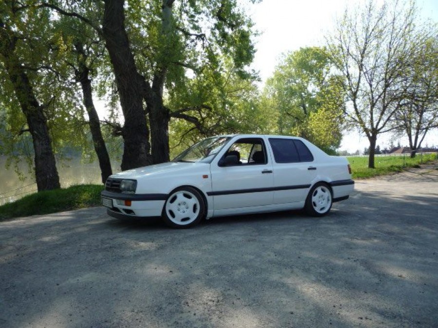 Volkswagen Jetta MK3/A3, Typ 1H диски OEM Mercedes Merak (Elegance) R16 7.5J ET2 195/45