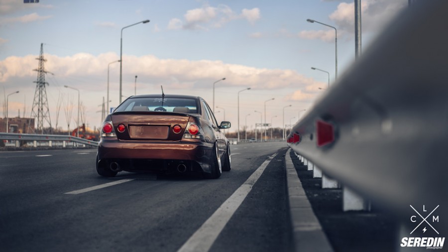 Toyota Altezza диски Piaa Roza Four R18 10J ET18 12J ET-15