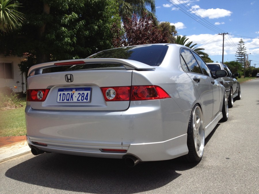 Acura TSX диски Trafficstar DTS R20 8.5J ET20 235/30 9J ET22