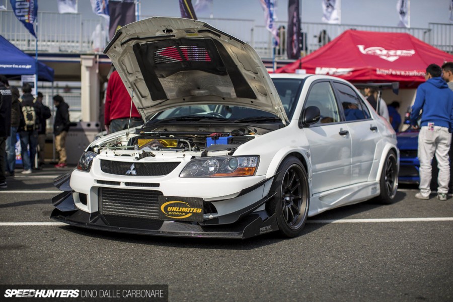 Mitsubishi Lancer Evolution VIII диски Rays Volk Racing CE28N R18