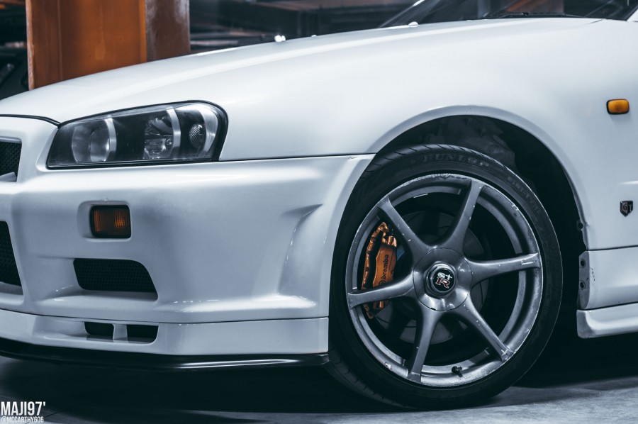 Nissan Skyline R34 диски OEM Nissan Skyline R34 GTR R18 9J ET30 GT-R V-Spec 