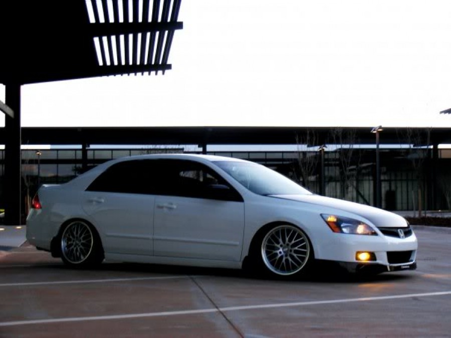 Honda Accord 7 поколение диски TSW Snetterton R18 8J