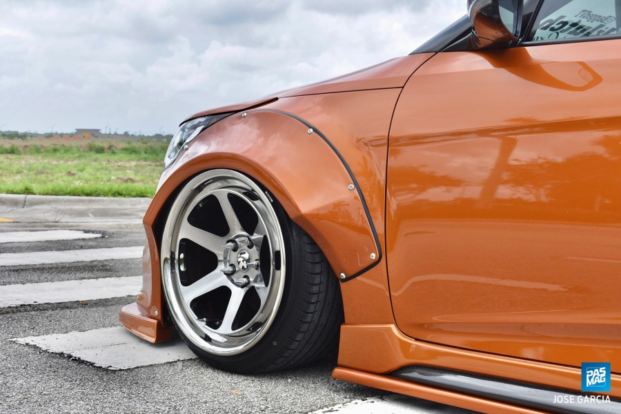 Hyundai Veloster 1 поколение диски Klutch Republik SLC2 R18 10.5J 245/35 Turbo 