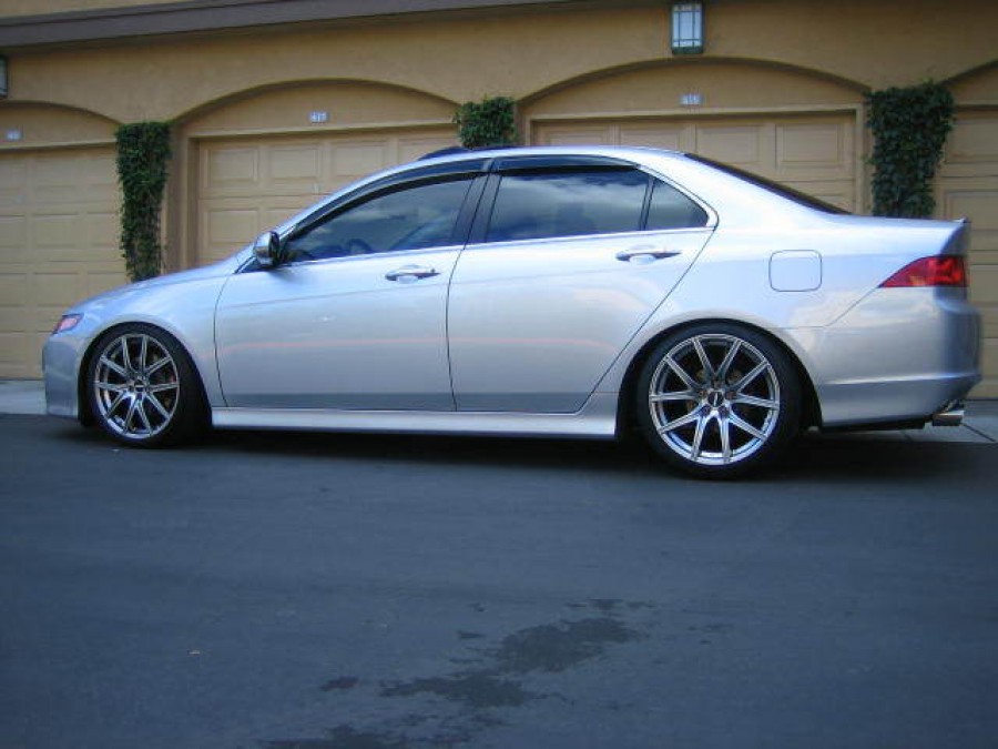Acura TSX диски AME Tracer FS-01 R18 8J ET40 215/40 9J 225/40