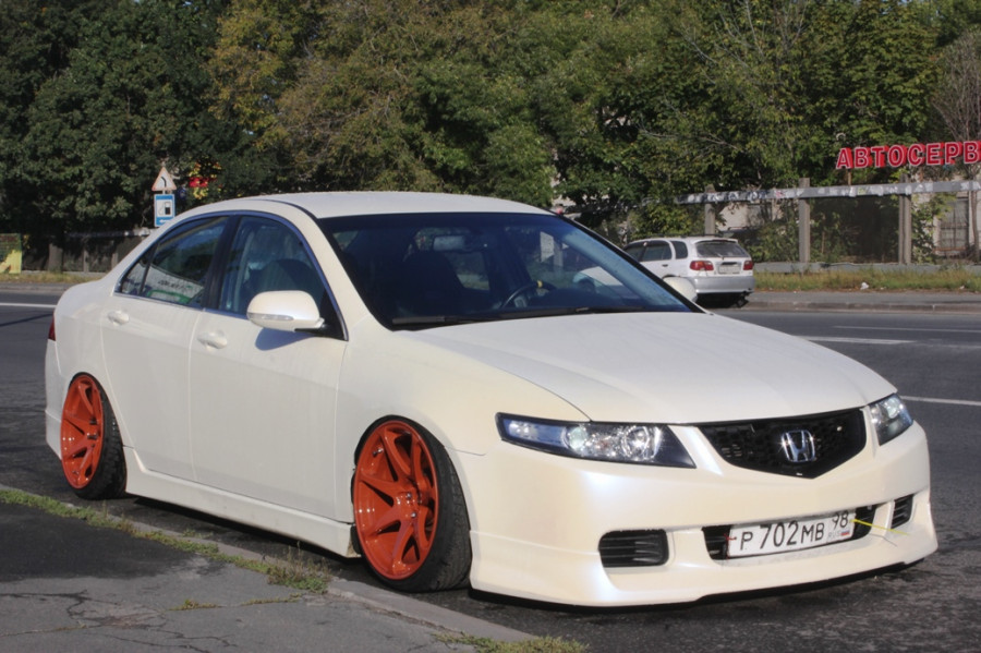 Acura TSX CL9 диски MB Battle R18 9.5J ET15 215/35