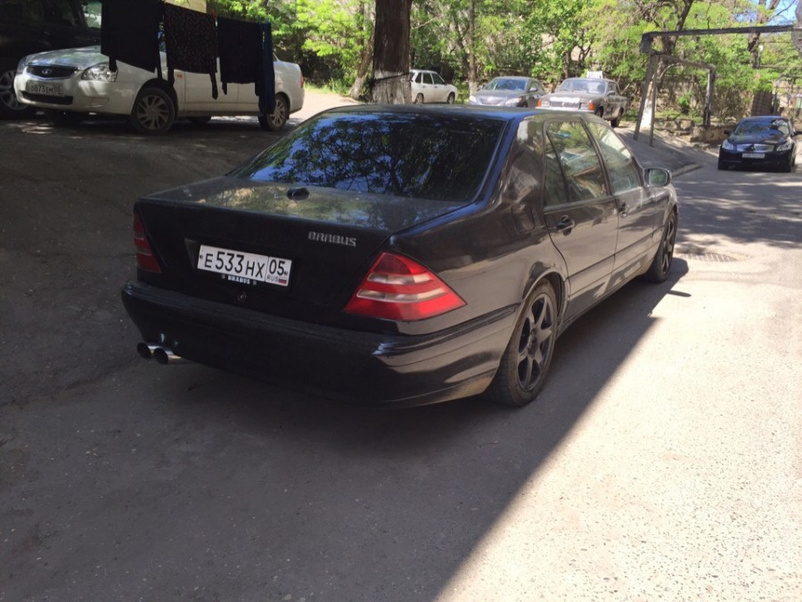 Mercedes-Benz S-Class W140 