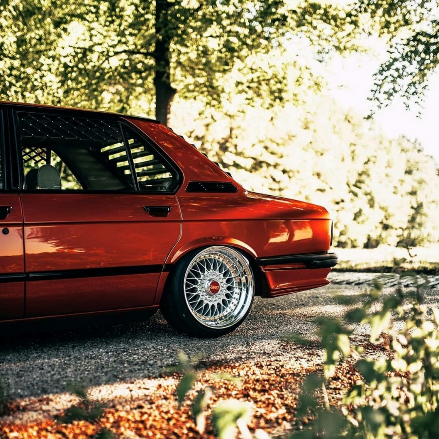 BMW 5 series E12 диски BBS RS