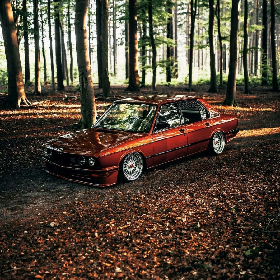 BMW 5 series E12 диски BBS RS