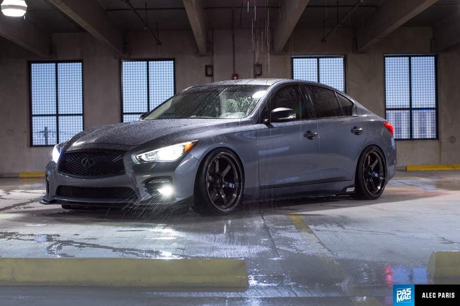 Infiniti Q50 диски Cosmis XT-006R R20 9.5J ET10 255/35