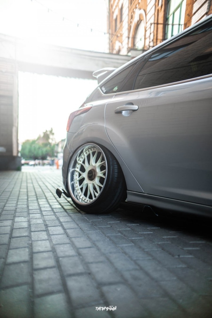Ford Focus 3 поколение диски Imperi Genesis Mesh R18 9.5J ET30 215/40 10J ET35