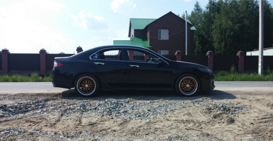 Honda Accord 8 поколение диски Hartge RR R18 8.5J ET35 235/40