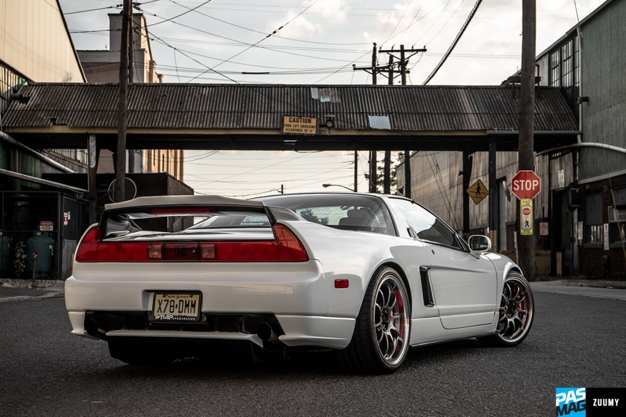 Acura NSX 1 generation. NA1, NA2 диски Advan Yokohama RZ-DF R18 8J ET37 215/35 R19 10J ET35 275/30