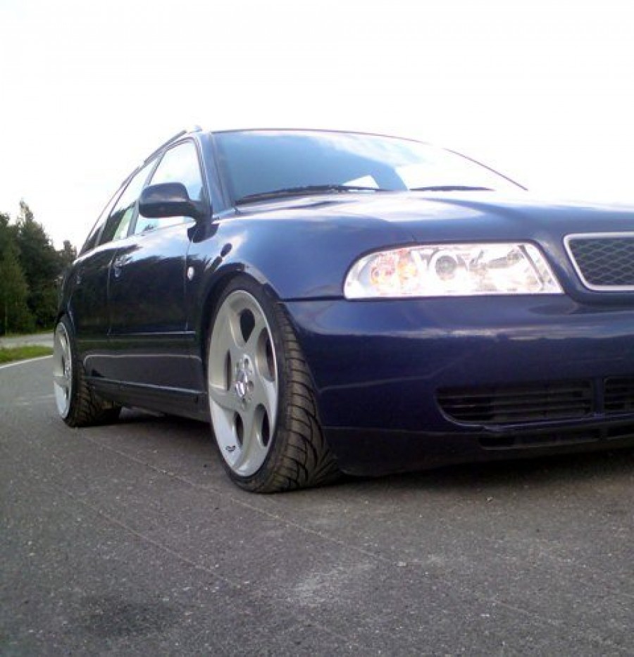 Audi A4 B5 диски OEM Mercedes Alphards R18 8.5J ET35 225/35 9.5J ET30
