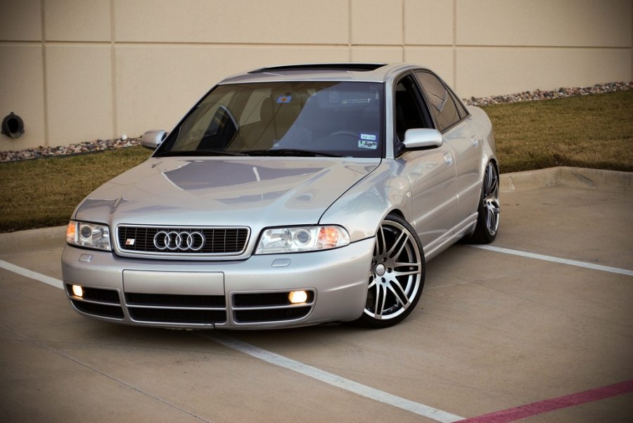 Audi A4 B5 диски Stratmosphere RS4 R19 8.5J ET45 225/35