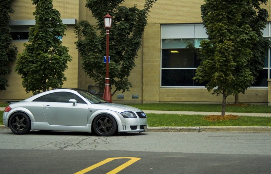 Audi TT Mk1 диски Rays Sebring Zeiger 5 Sport R18 8J ET38 215/40 9J ET28