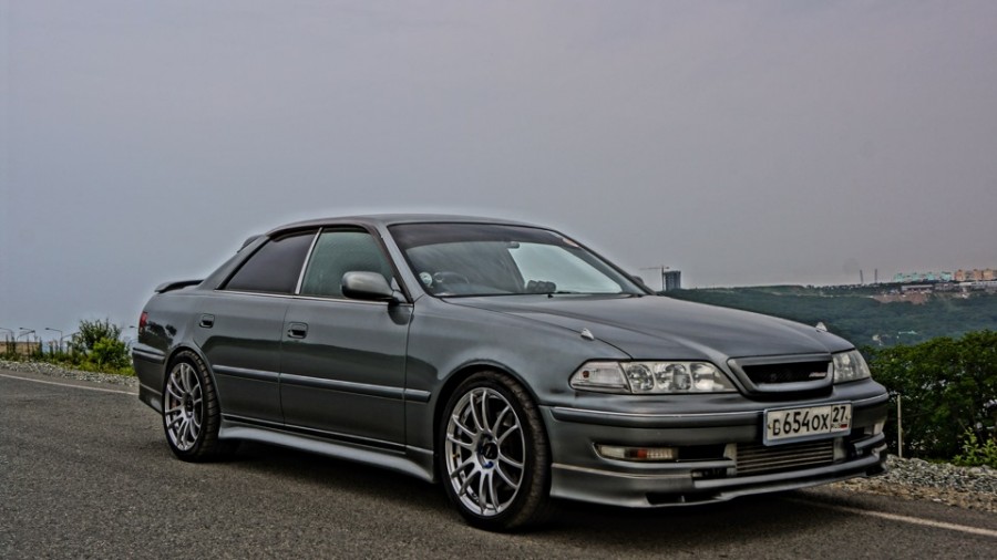 Toyota Mark II 100 диски Lenso Venom 2
