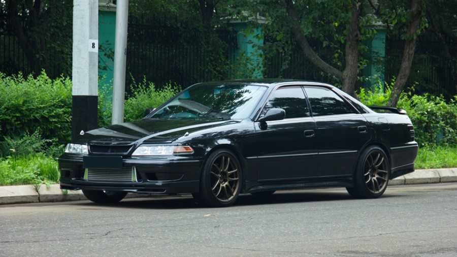 Toyota Mark II 100 диски Work Emotion CR Kiwami R18 8.5J ET30 9.5J ET38