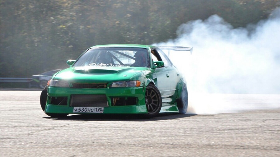 Toyota Mark II 90 диски 5Zigen Inperio Sports RS-1 R17 10J ET20