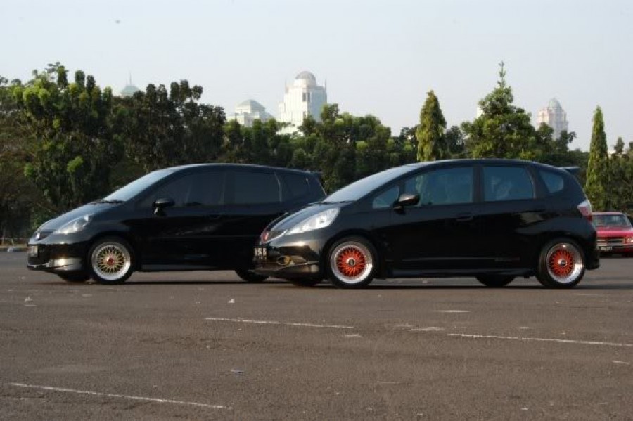 Honda Fit 2 поколение диски BBS RS R16 7J ET42 195/50 8J ET27