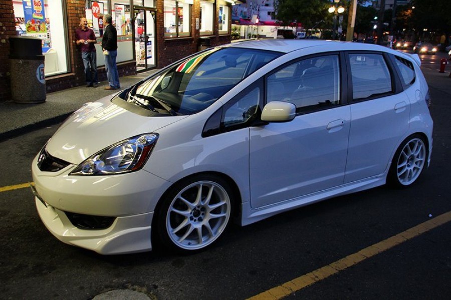 Honda Fit 2 поколение диски Work Emotion CR KAI R18 7.5J ET42 215/35 ET32
