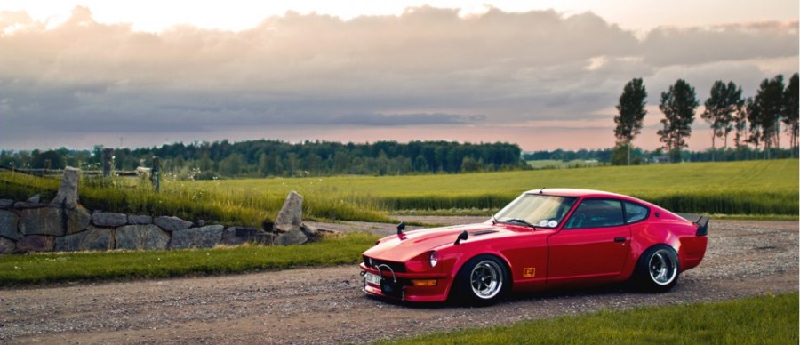 Datsun 240Z диски SSR Star Formula R14 8J ET15 10J ET-47