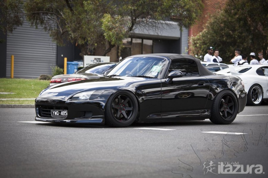Honda S2000 диски Varrstoen ES 2.2.1 R17 9J ET30 215/45 9.5J 225/45