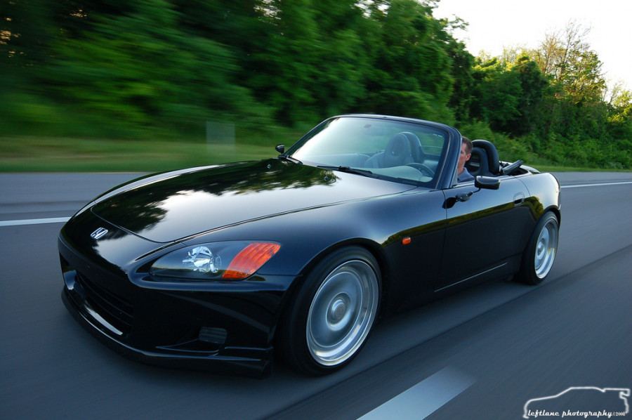 Honda S2000 диски Blitz Type 01 R17 8J ET32 205/45 9J ET38 235/40