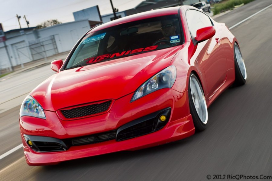 Hyundai Genesis Coupe диски Rays Volk Racing GT-S R19 9.5J ET17 235/35 10.5J ET15 255/35