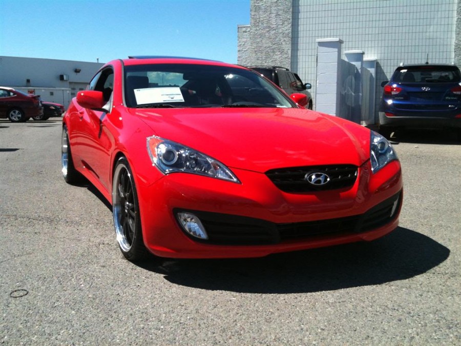 Hyundai Genesis Coupe диски Venaci Mesh R20 9J ET30 245/35 10J ET25 285/30