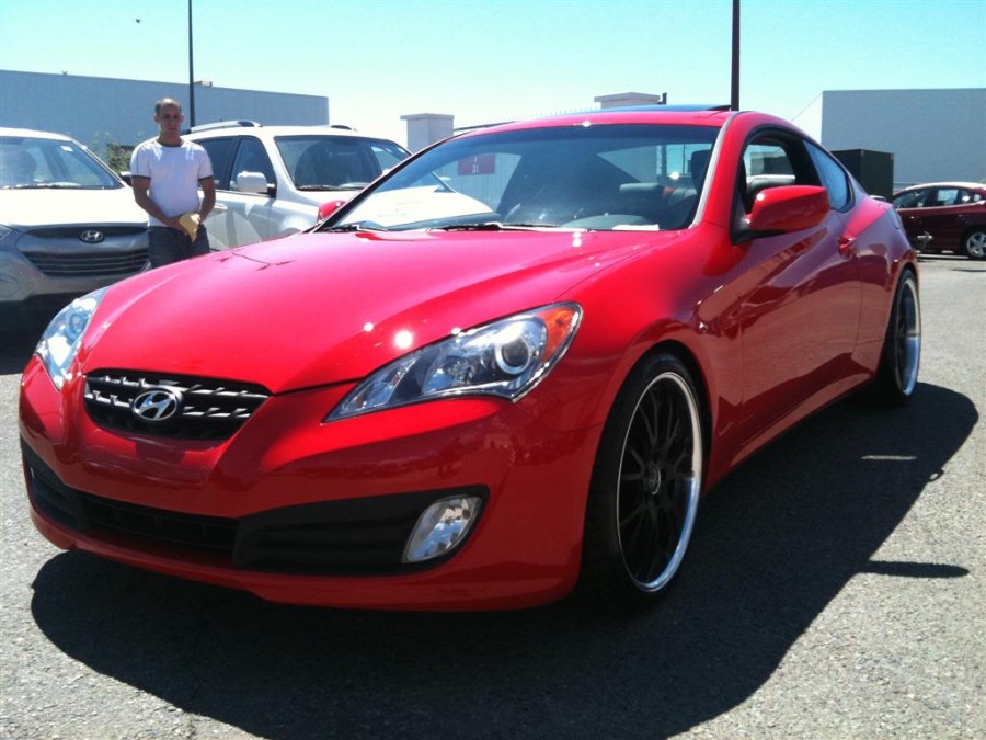 Hyundai Genesis Coupe диски Venaci Mesh R20 9J ET30 245/35 10J ET25 285/30