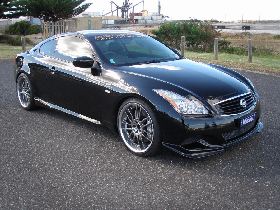 Infiniti G37 coupe диски Rays Volk Racing GT30 R20 9.5J ET35 245/35 10.5J ET37 285/30