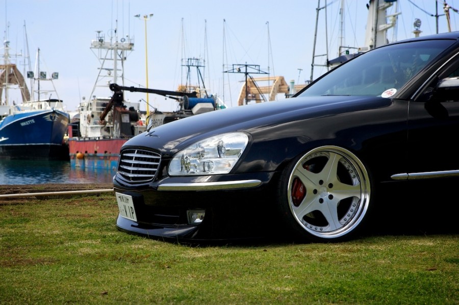Infiniti Q45 диски Super Star Leon Hardiritt Orden R20 9.5J ET1 235/35 11J ET6 255/35