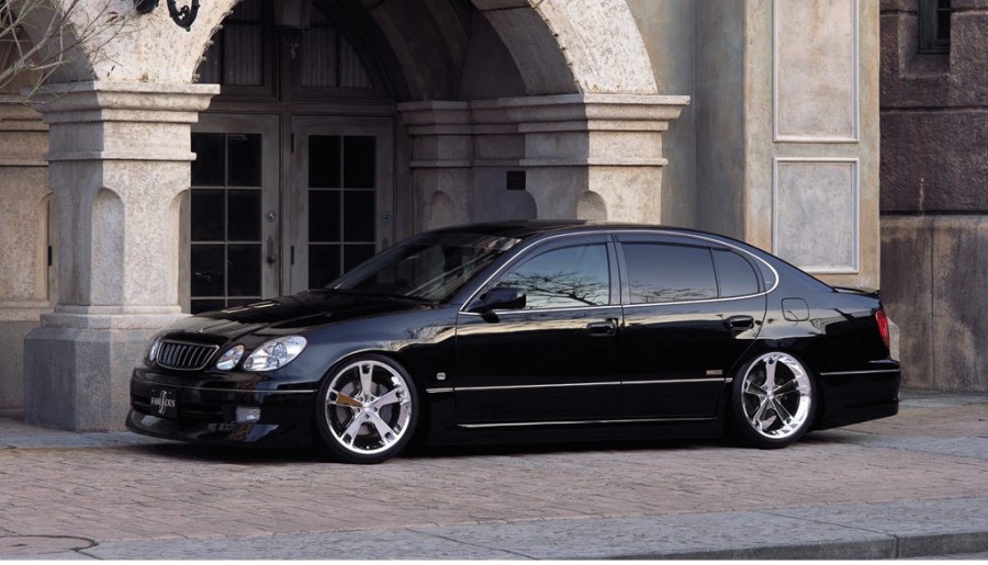 Lexus GS диски Fabulous Various MB-5 R19 9J ET36 235/35 10J 265/30